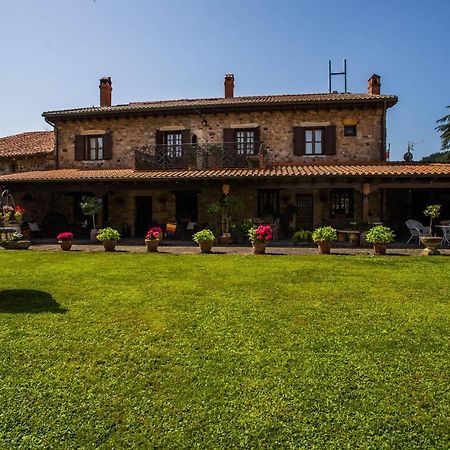 Posada Real La Montanesa Corrales De Buelna Exterior photo